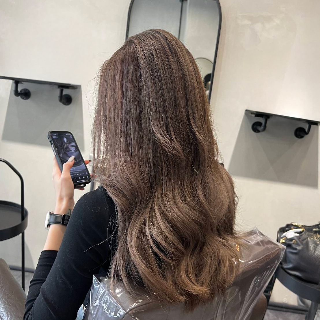 手刷染是什麼？歐美風、線條感、漸層感怎麼分？4種挑染風格解析，幫妳找到命定款